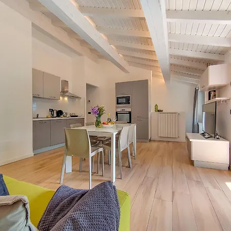 Апартаменты Salute Mit Panorama Balkon Am