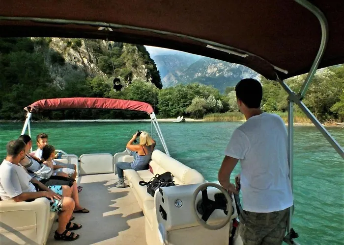 Salute Mit Panorama Balkon Am