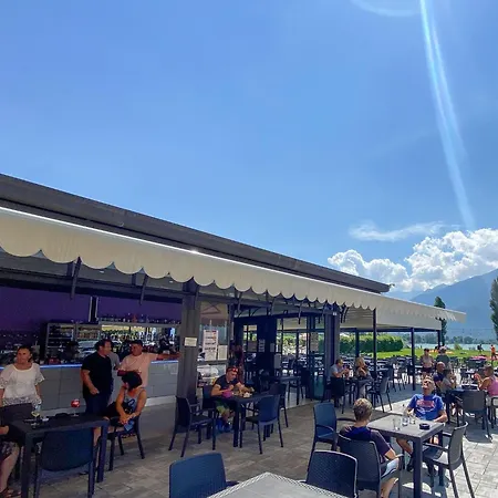 Salute Mit Panorama Balkon Am *