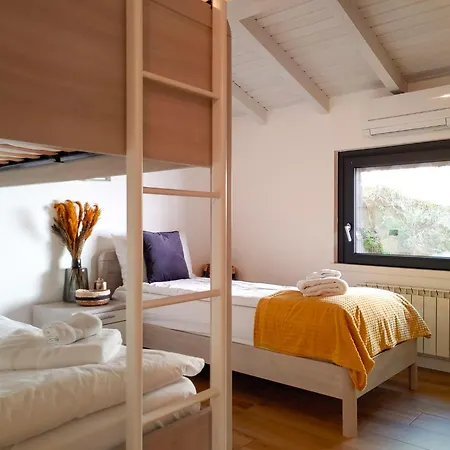 Salute Mit Panorama Balkon Am Appartement Dascio