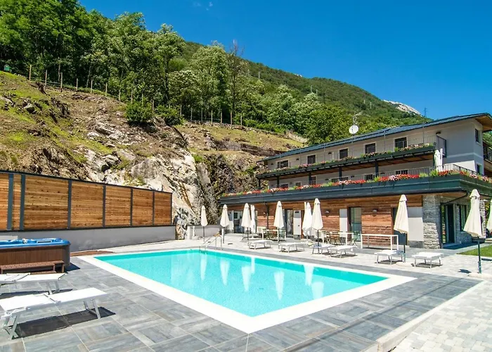 Salute Mit Panorama Balkon Am *