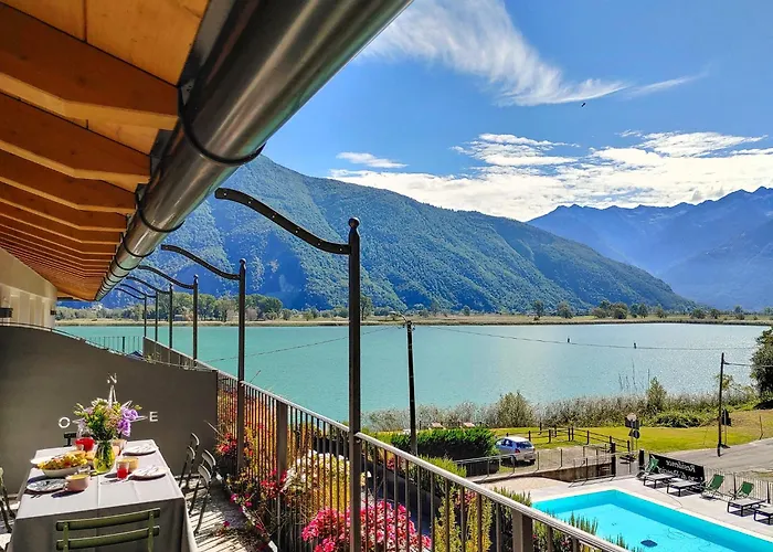 Salute Mit Panorama Balkon Am Dascio