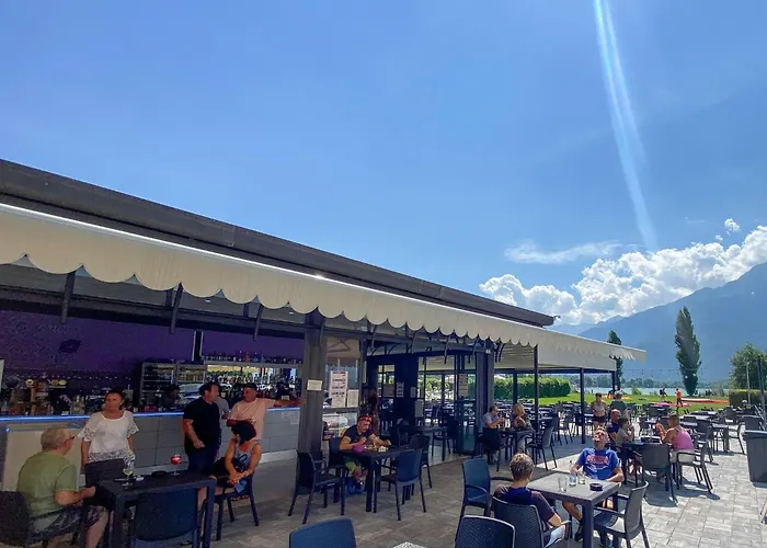 Salute Mit Panorama Balkon Am *