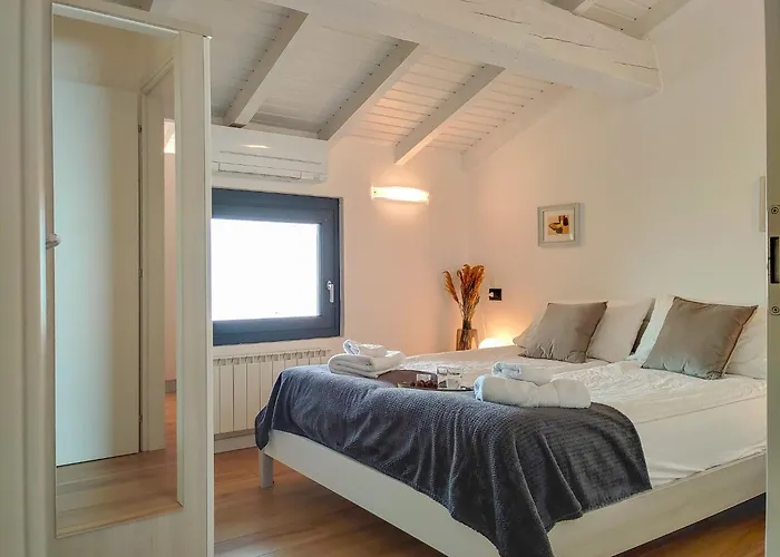 Apartment Salute Mit Panorama Balkon Am