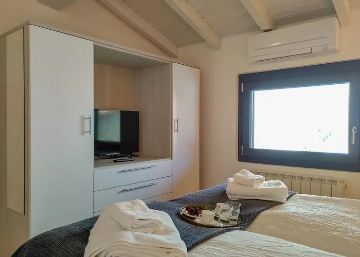 Salute Mit Panorama Balkon Am *