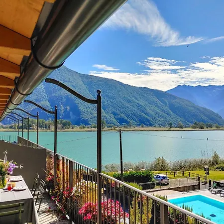 Salute Mit Panorama Balkon Am Dascio